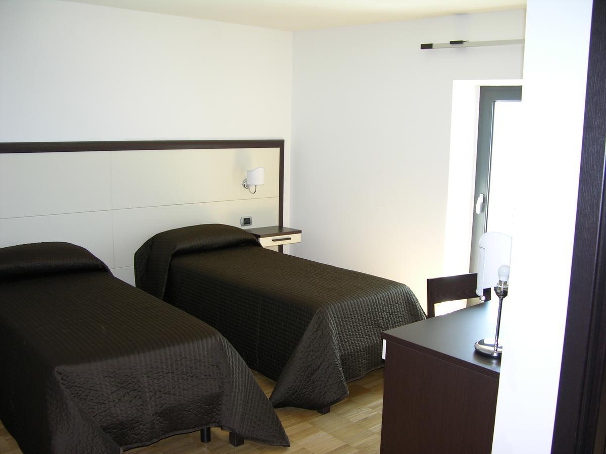 Bed and Breakfast Baja Delle Sirene Taranto Exterior foto
