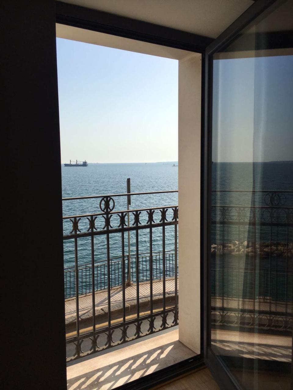 Bed and Breakfast Baja Delle Sirene Taranto Exterior foto